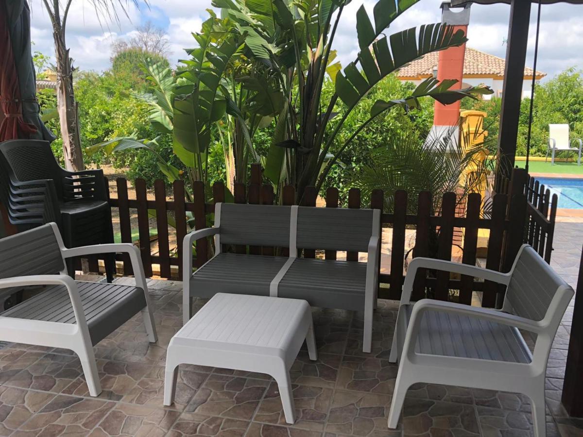 Вилла Casa De Madera El Oasis El Palomar Севилья Экстерьер фото